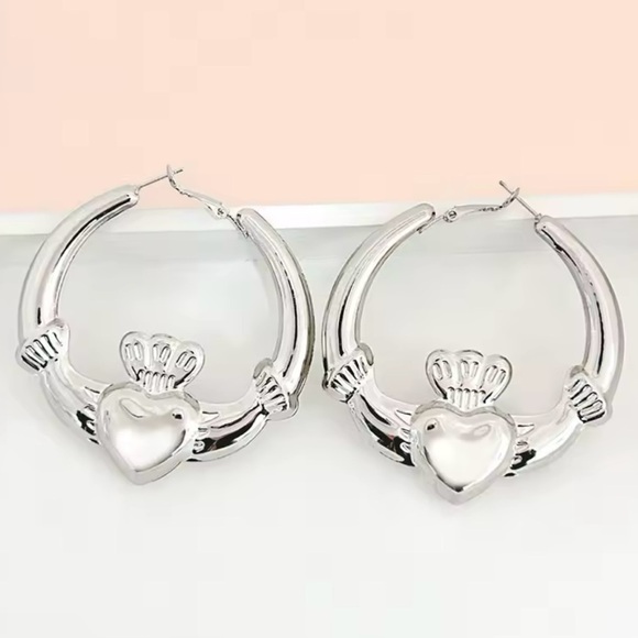 Big chunky claddagh hoop earrings Irish For Love Loyalty & Friendship - Picture 3 of 4